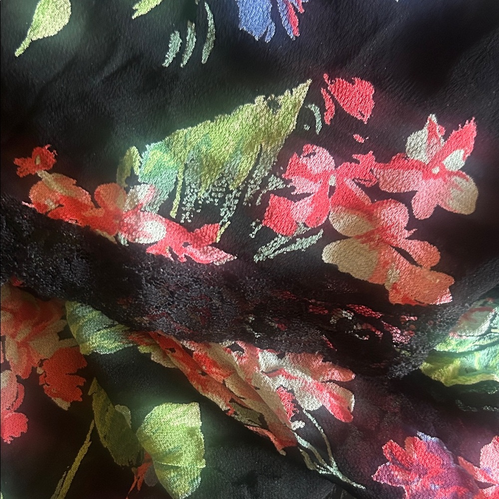 Asymmetrical Floral Skirt in Black and Pink w/lace around the bottom. - Picture 7 of 7